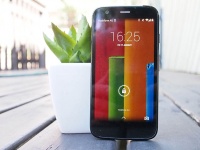 Sony    4.4-  Motorola Moto G