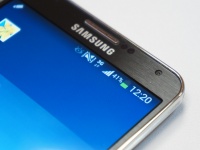   Samsung Galaxy Note 4  QHD-  Exynos 5 Octa