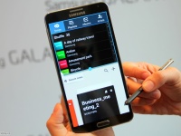  5.7- QHD-  Samsung Galaxy Note 4