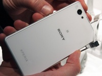    - Sony Xperia Z3 Compact