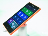 Microsoft    Android- Nokia X
