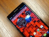 Motorola     Droid Maxx  Droid Mini  Snapdragon 801