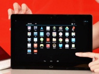 LG  11.6-  Android- Tab Book