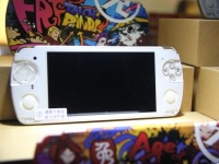 Magic Media W1  8- c-   dual-SIM  $320