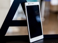 Pantech  Vega Pop Up Note      