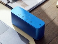 Samsung     Level Box mini