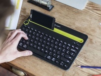 Logitech    Bluetooth Multi-Device Keyboard K480