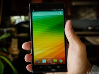 ZTE ZMAX  5.7- LTE-  Android KitKat  $252