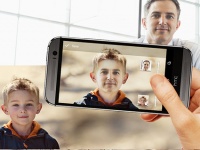 HTC One (M8 EYE)  13-  Duo Camera  