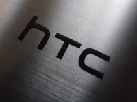 HTC    Desire 820  64-  MediaTek