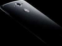  Motorola Droid Turbo    -