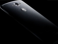   Motorola Droid Turbo   