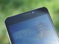  Coolpad F2  64- Snapdragon 615  $160