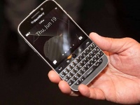     Qwerty- BlackBerry Classic