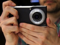    Android- Panasonic Lumix DMC-CM1
