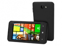Celkon Win 400   4-    Windows Phone 8.1