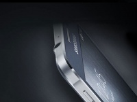     Samsung E700  5.5- HD-