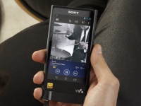 CES 2015: Sony   Android- Walkman NW-ZX2