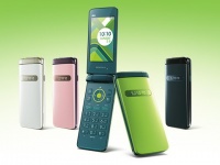 Sharp Aquos K  Kyocera Gratina 2    Android-