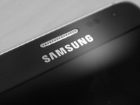  Samsung Galaxy S6     