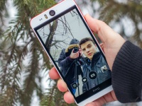   HTC Desire EYE   Smartphone.ua!