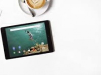 HTC  2-3  2015     Sense UI