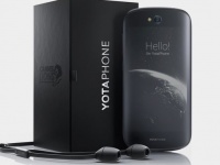 Yota Devices     YotaPhone 2c