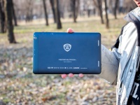     . Prestigio MultiPad MUZE 5001 3G: 