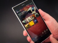 Sony     Xperia P2    4240 