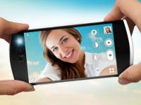 BLU Selfie  8-   13    LED-