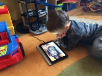     . Prestigio MultiPad MUZE 5001 3G:    