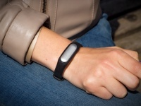  - Xiaomi Mi Band   Smartphone.ua!