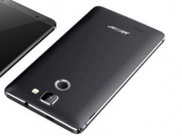 MSTAR S700  8-       $170