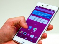 Sony Xperia Z5+:    Snapdragon 820   