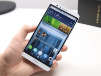 AnTuTu    Huawei Mate 7S