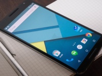 LG Nexus (2015)  2K-, Snapdragon 808 SoC  13  Sony