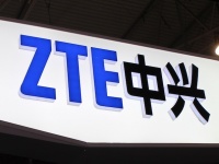   : ZTE Nubia My PRAGUE Elite, Axon  V5 3   GearBest.com