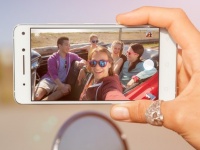 IFA 2015: Lenovo Vibe S1 -        