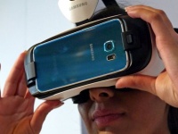 Samsung      Gear VR