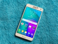 Samsung     Galaxy A3  A7