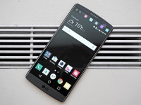   LG V10    