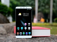   Qiku Q Terra  4    128 