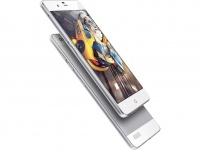 ZTE  8- Nubia Prague S    