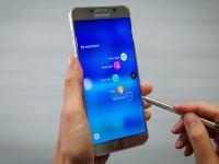 Samsung Galaxy Note 6  5.8- QHD-  6  