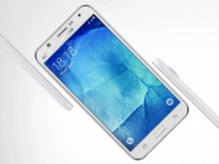        Samsung Galaxy J5 (2016)  J7 (2016)