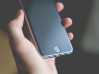 Apple   2017  iPhone  5.8-  AMOLED 