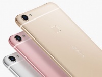 8-   Vivo X6S  X6S Plus