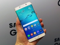 GFXBench  4    5.5- Samsung Galaxy C7