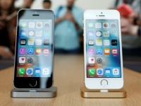 Apple iPhone SE:    ?