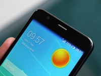   4.6- ALCATEL ONETOUCH Flash 3  10- MediaTek Helio X20